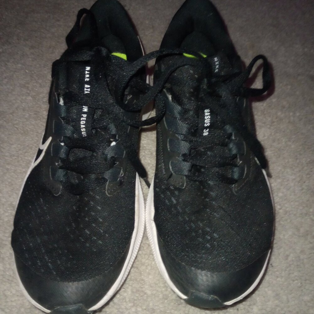 Kids' Nike Air Zoom Pegasus 38 Running Shoe CZ4178-002 - Black Size 3Y